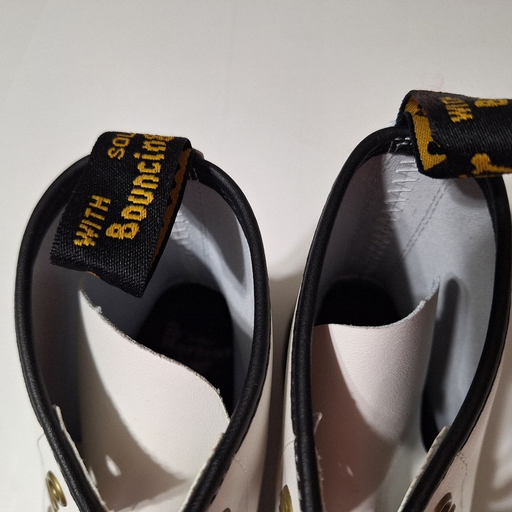 💎NWOB Dr. Martens "Zavala" White Combat Boots - Picture 12 of 14